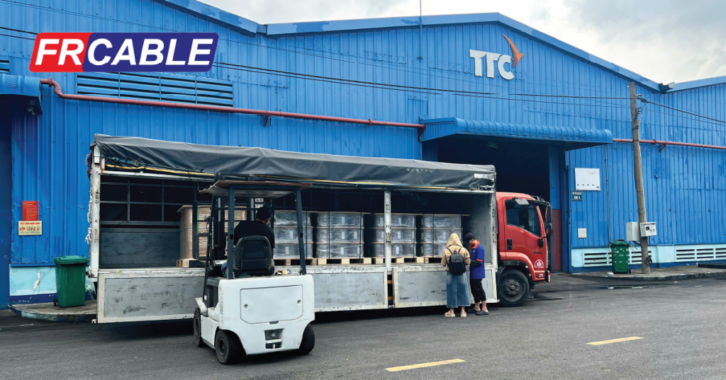 cáp năng lượng mặt trời