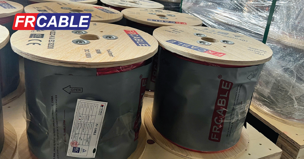 Cáp điện solar là gì