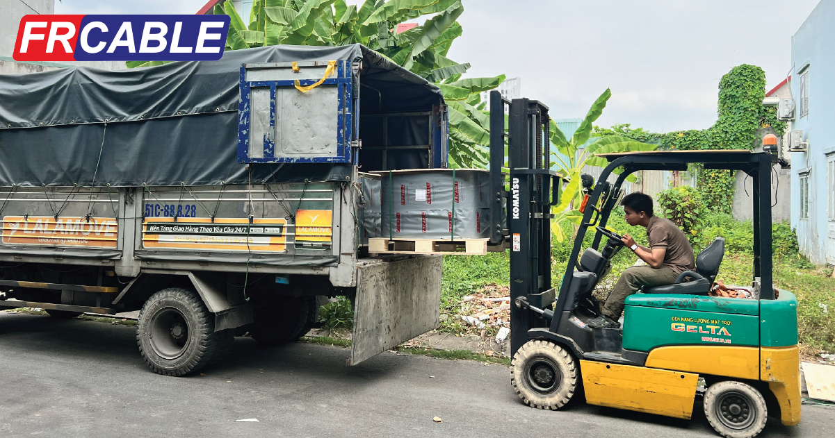 cáp điện solar