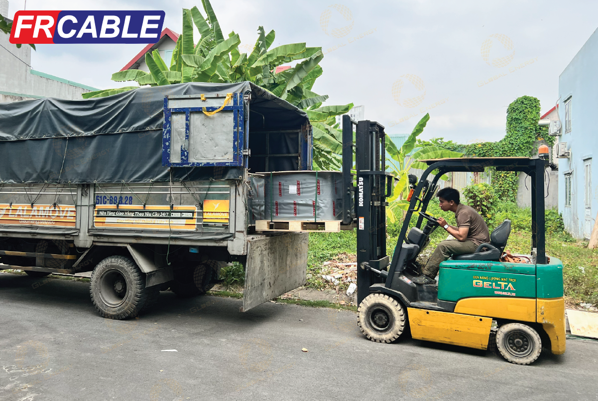 cáp điện solar